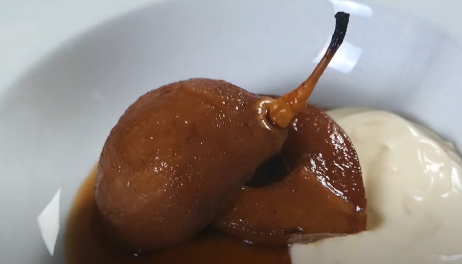 poached pears with yogurt recipe