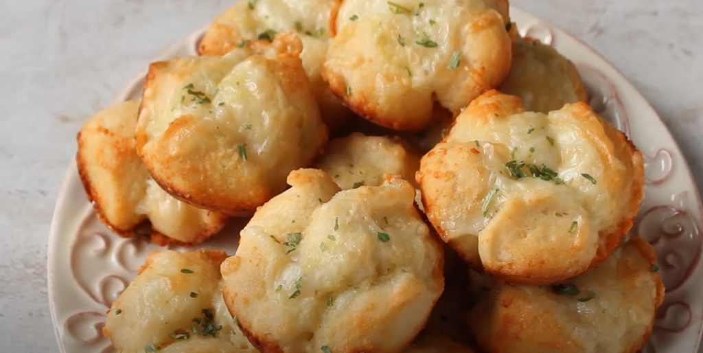 garlic parmesan biscuit roll-ups recipe