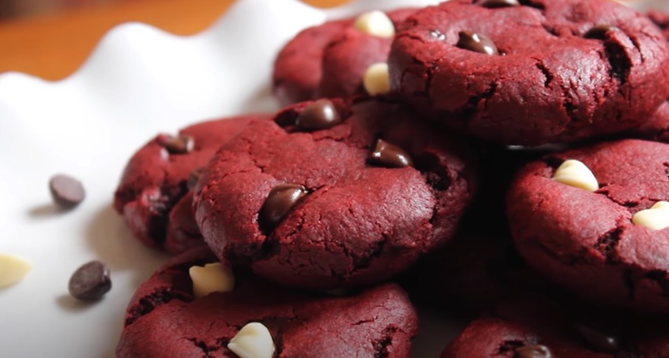 red velvet kiss cookies recipe