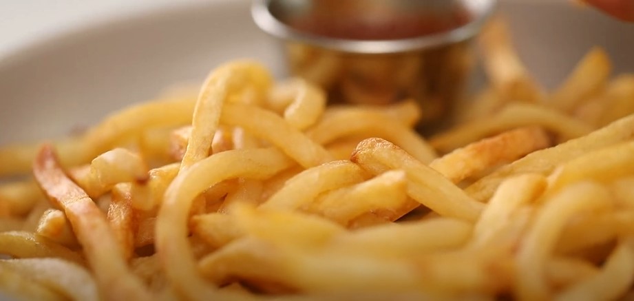 Air Fryer Frozen French Fries Recipe