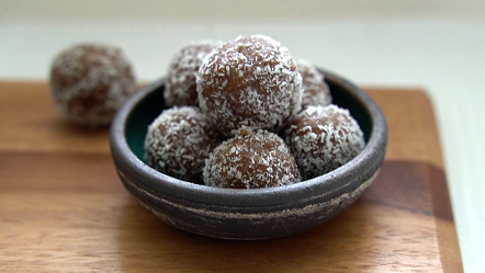 baked date balls recipe