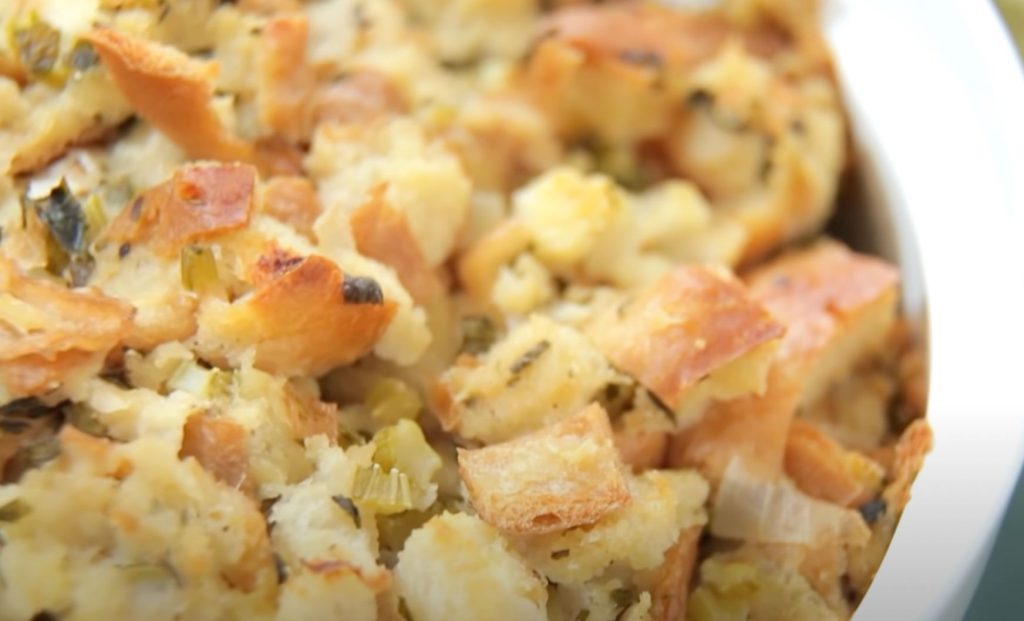 Bread Stuffing with Pancetta and Figs Recipe