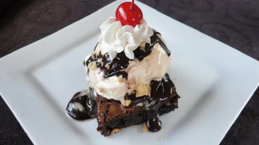 Fudge Brownie Mudslide Ice Cream Cake | Love and Olive Oil