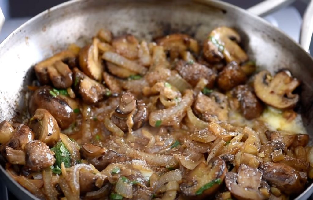 Buttery Herb Sauteed Mushrooms Recipe