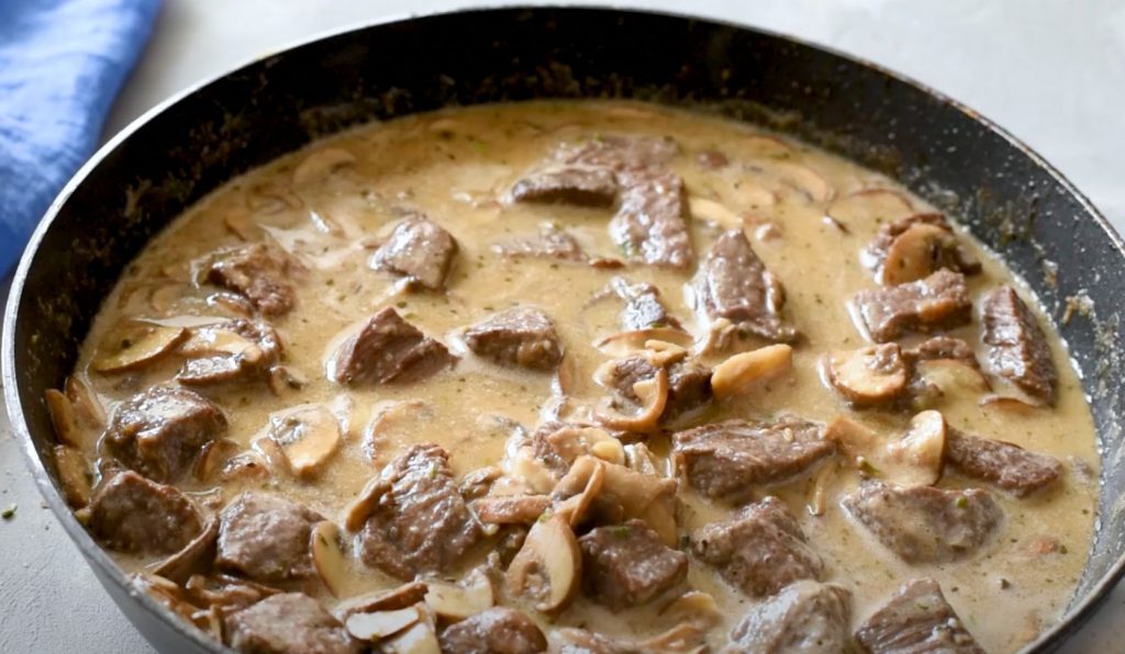 Creamy Garlic Steak Bites with Mushrooms Recipe