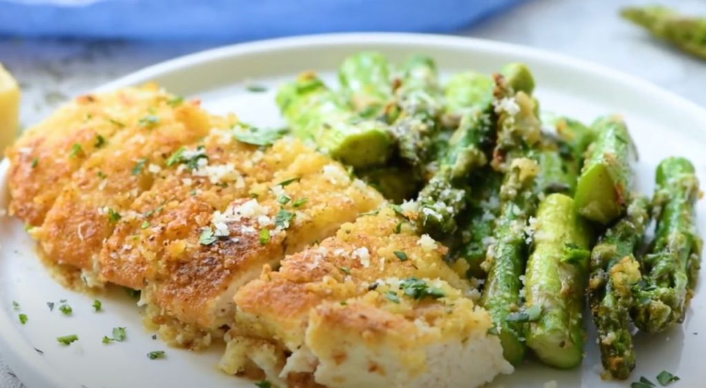 Crispy Garlic Chicken with Asparagus Recipe