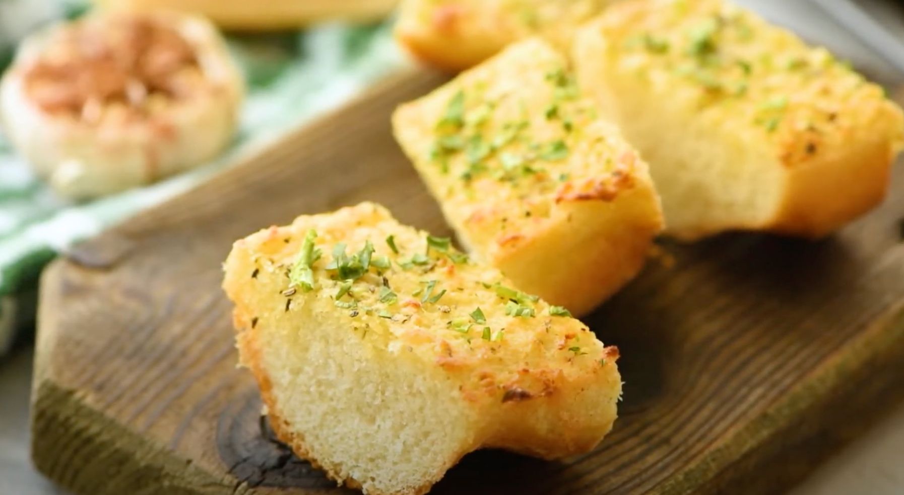Crockpot Butter Garlic Bread Recipe