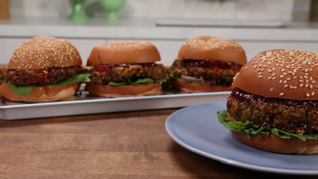 indian spiced lentil burgers with cilantro chutney recipe