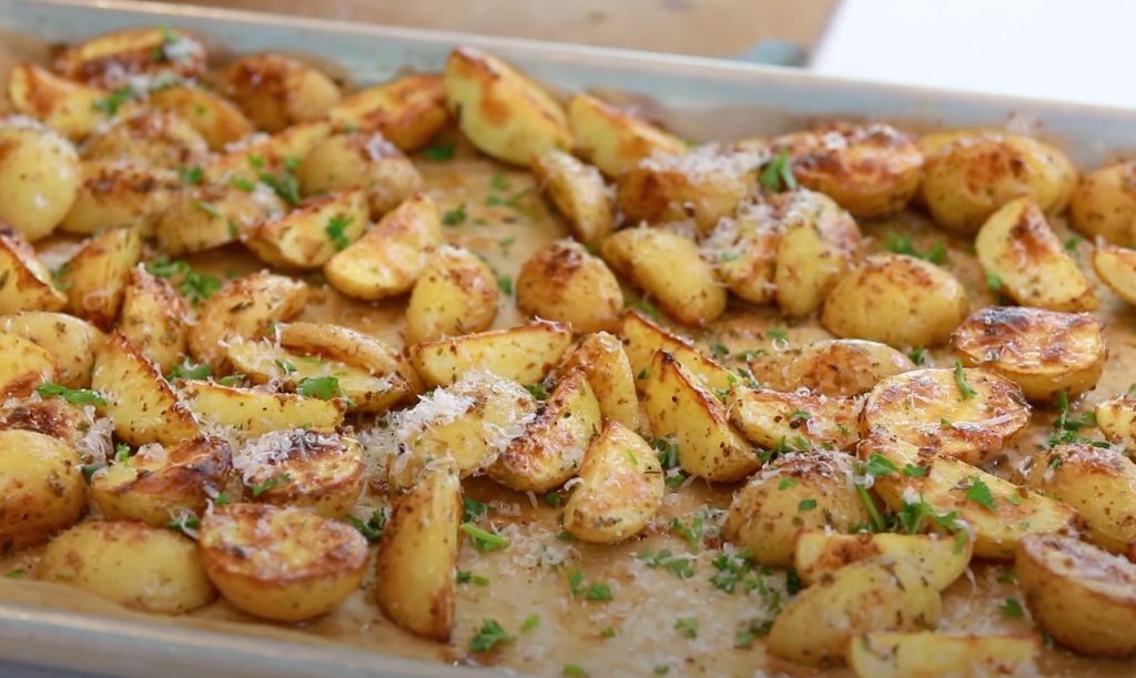 Parmesan Garlic Roasted Potatoes Recipe