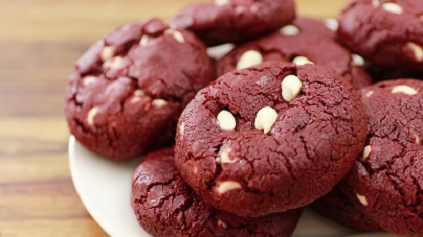 red velvet chocolate chip cookies recipe