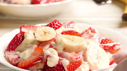 strawberry cheesecake salad recipe