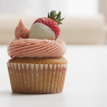 white chocolate strawberry cupcakes recipe