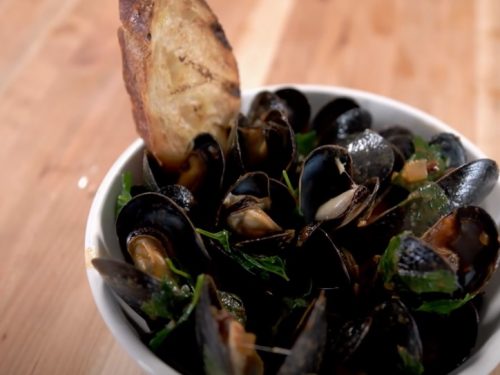 steamed mussels in tomato sauce recipe