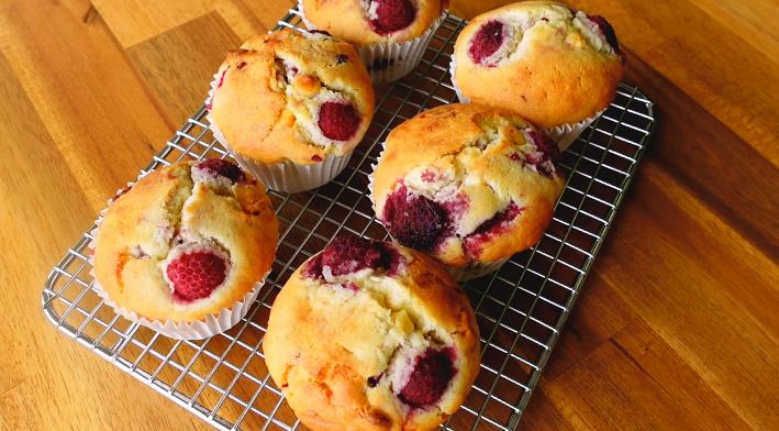 raspberry and white chocolate muffins recipe