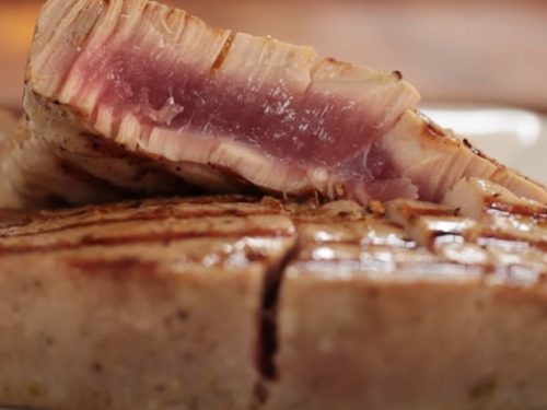 tuna steaks with peppercorns recipe