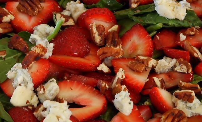 sesame strawberry salad recipe