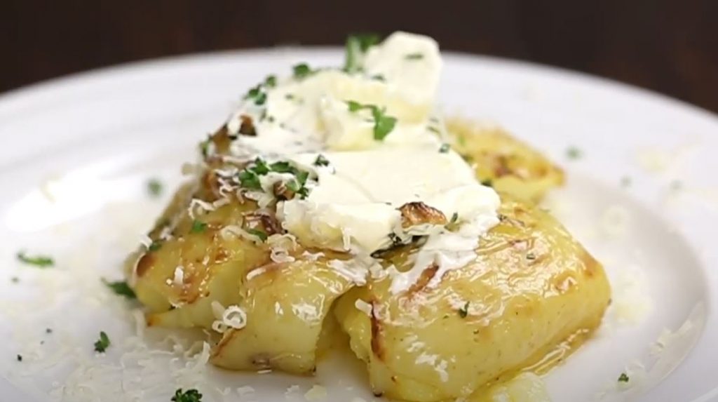 garlic butter smashed potatoes with parmesan recipe