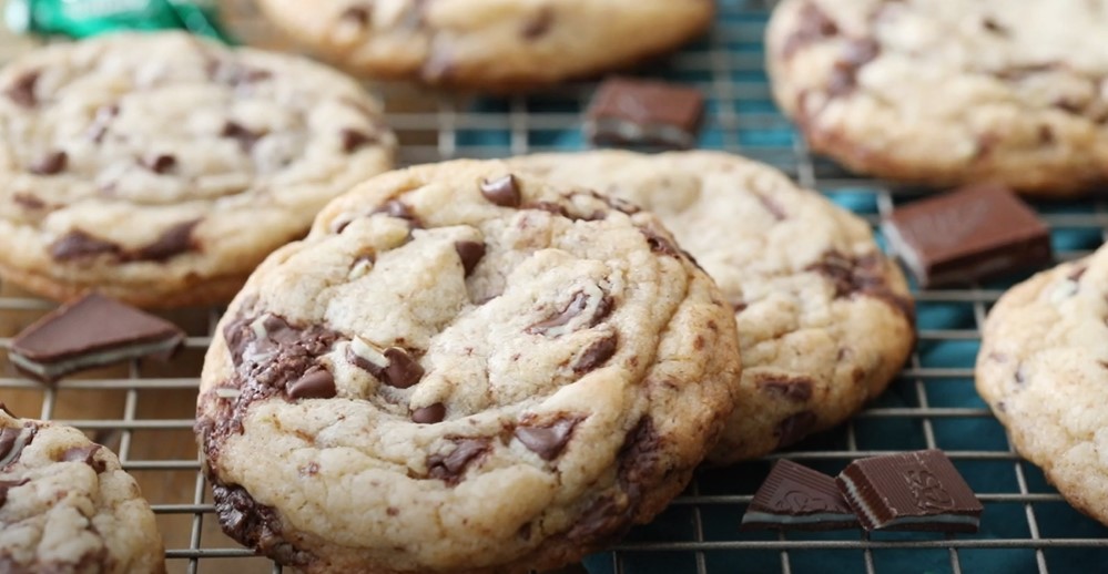 Mint Chocolate Chip Brookies Recipe | Recipes.net