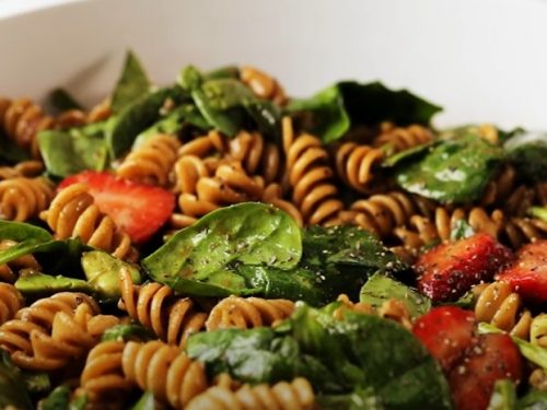 strawberry and spinach balsamic pasta salad recipe