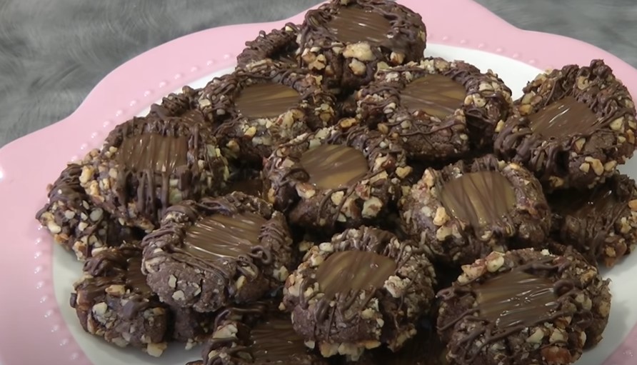 chocolate hazelnut thumbprint cookies recipe