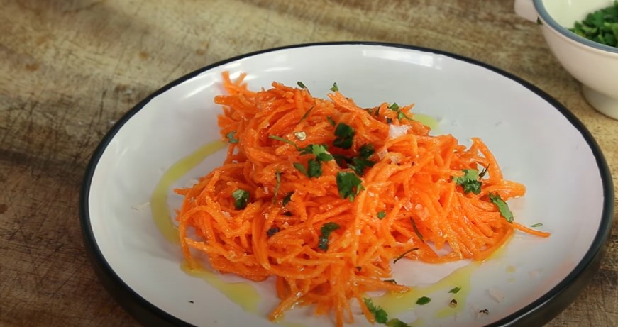 carrot slaw with cranberries, walnuts and vinaigrette recipe