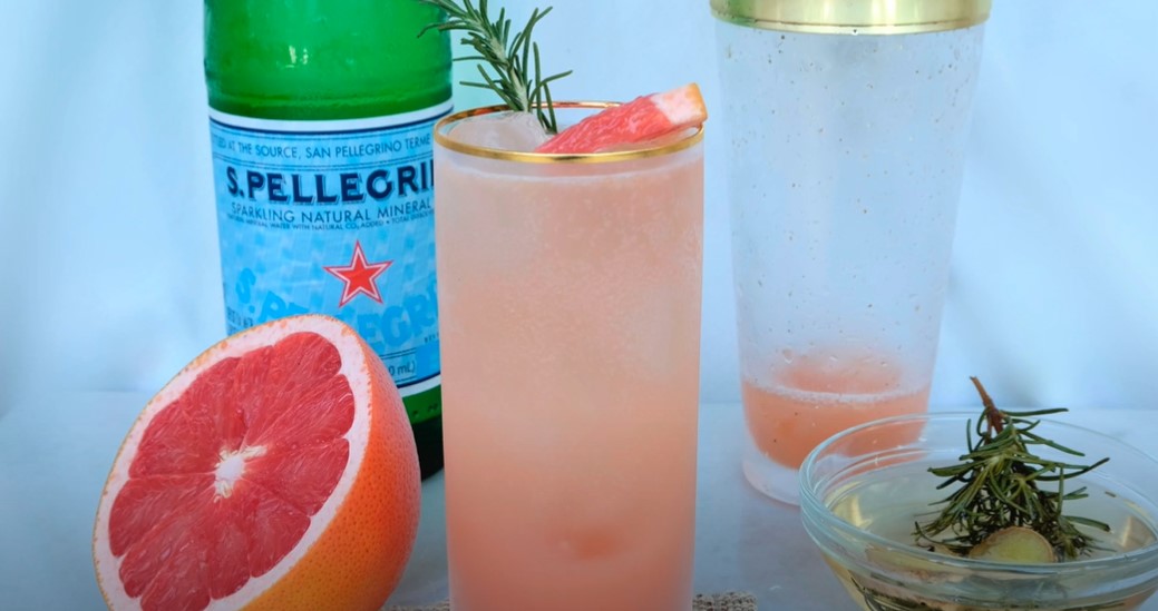 Grapefruit and Rosemary Honey Cocktail Recipe