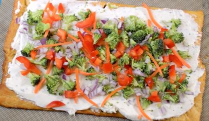 Veggie Pizza with Ranch Sauce Recipe | Recipes.net