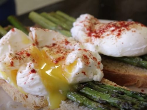fried asparagus with poached eggs recipe
