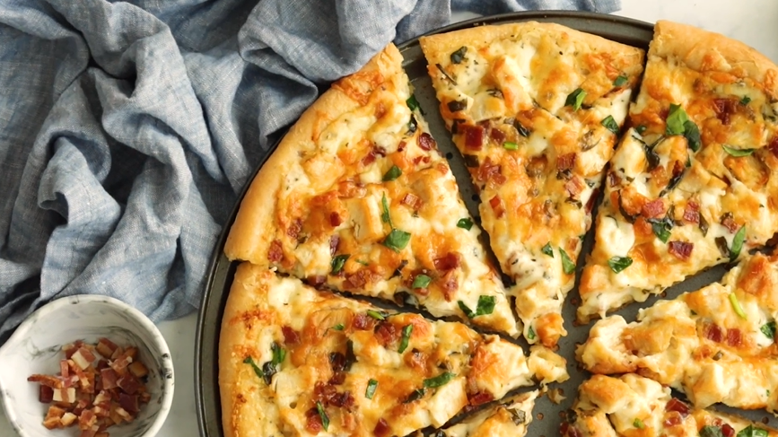 bacon chicken alfredo pizza recipe