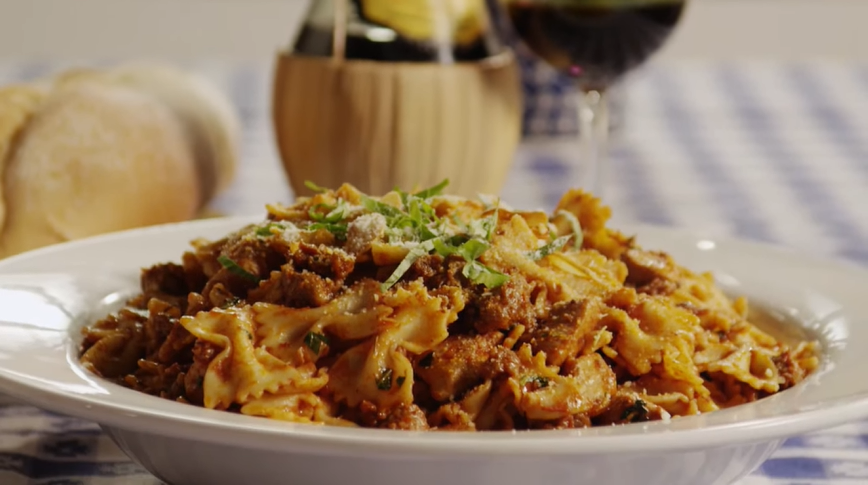 bow tie pasta with sausage and sweet peppers recipe