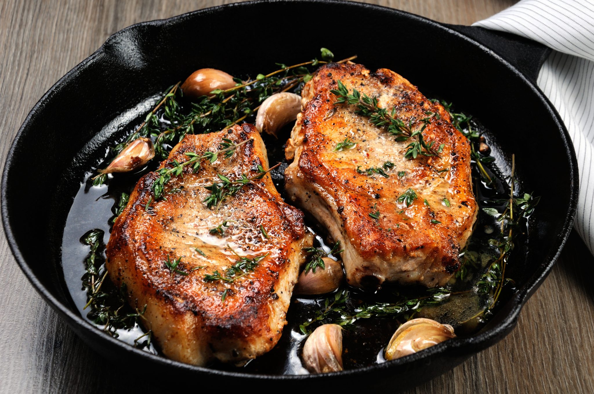 cast iron pork loin chops