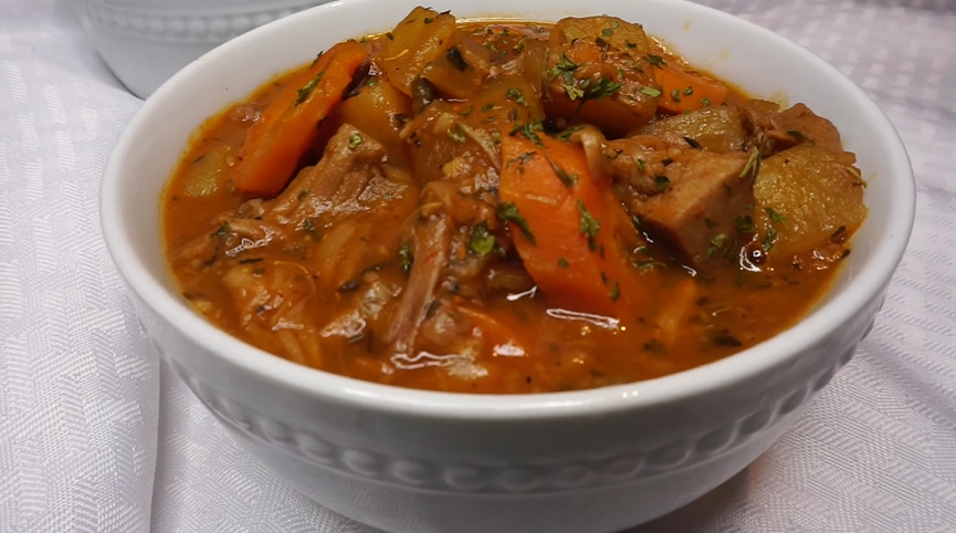 easy slow cooker vegetable beef soup recipe