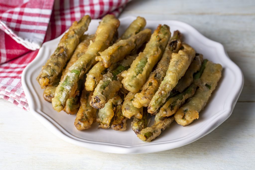 Fried Green Beans Recipe, deep fried green beans coated in beer batter