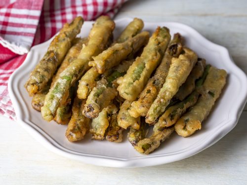 Fried Green Beans Recipe, deep fried green beans coated in beer batter