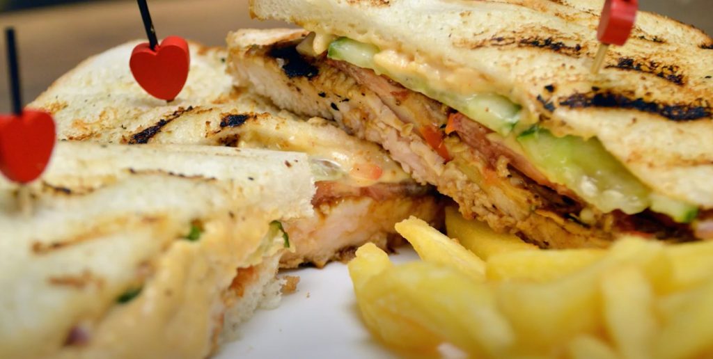 Grilled Chicken, Tomato, and Onion Sandwiches Recipe