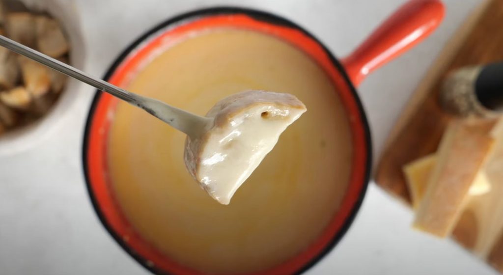 Homestyle Swiss Cheese Fondue Recipe