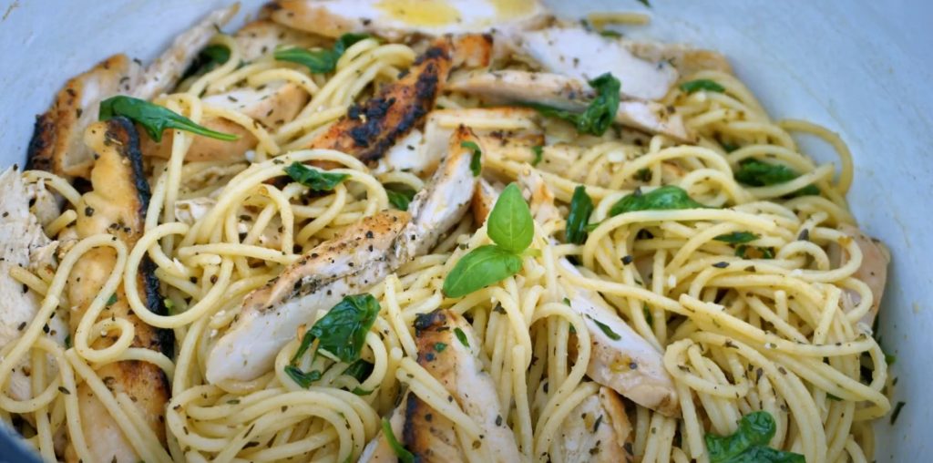 Lemony Chicken Pasta Toss Recipe