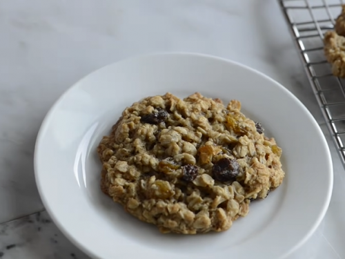 oatmeal raisin cookie granola recipe