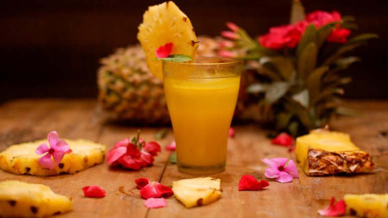 pineapple rum cocktail recipe