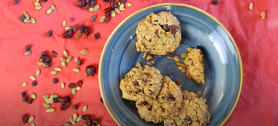 pumpkin-oat chocolate chip cookies recipe