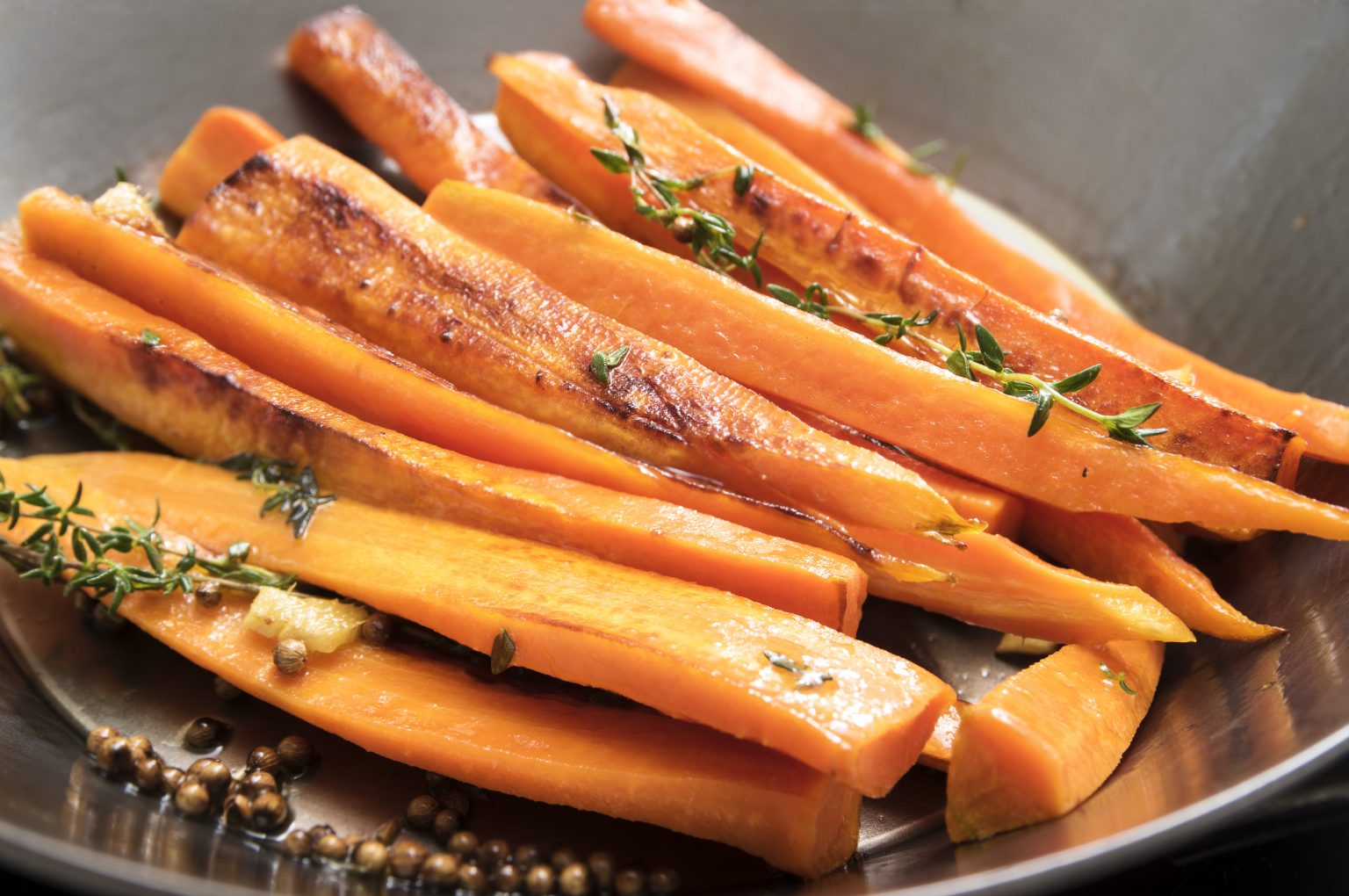 Roasted Carrots with Thyme Recipe | Recipes.net