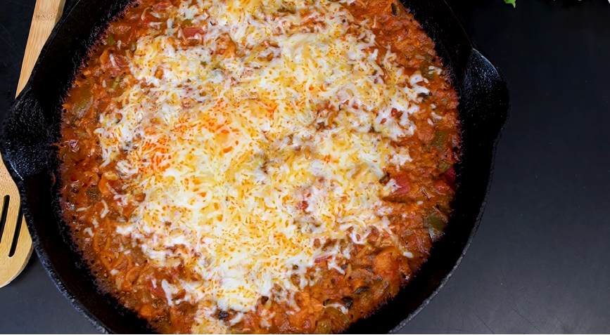 skillet cheesy chicken and veggie rice recipe