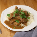 Slow Cooker Steak and Gravy Pies Recipe-image