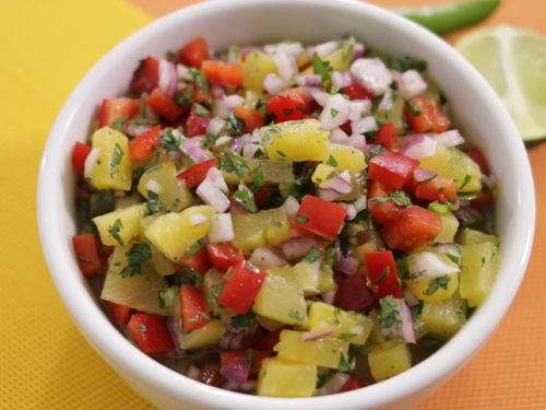 sweet and spicy pineapple salsa recipe