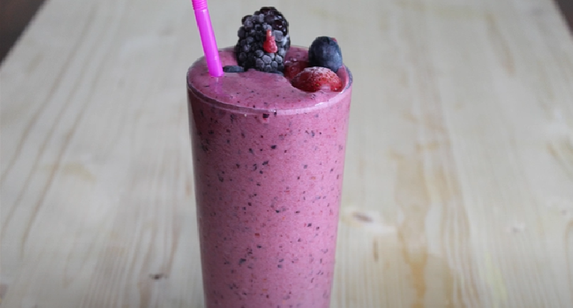 How to Make a Smoothie Recipe - Best Triple Berry Smoothie