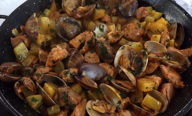 cataplana stew with sausage and clams recipe