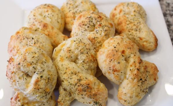 air fryer garlic knots recipe