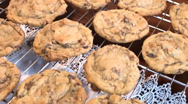 toffee chocolate chip cookies recipe