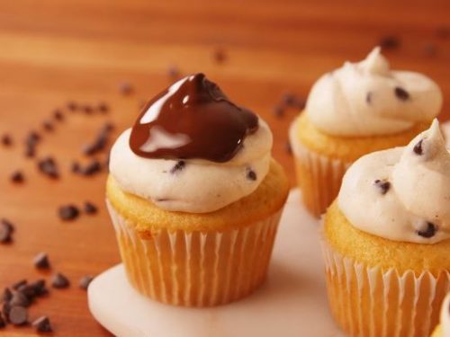 chocolate cannoli cupcakes recipe