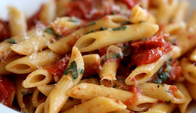 pasta with slow-roasted tomatoes recipe